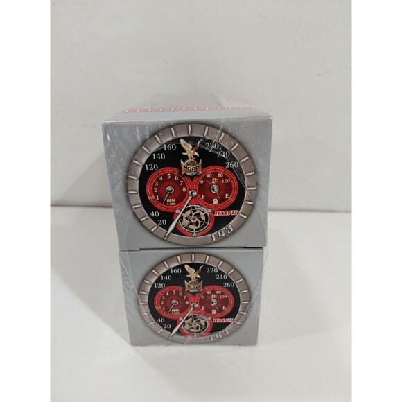 NIP Road Signature 1:43 DieCast Studebaker 2 Pack Golden Hawk & Champion - Picture 4 of 8